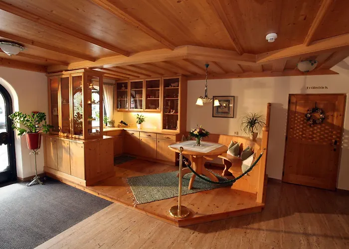 شقة Appartementhaus Fuchs إتيير